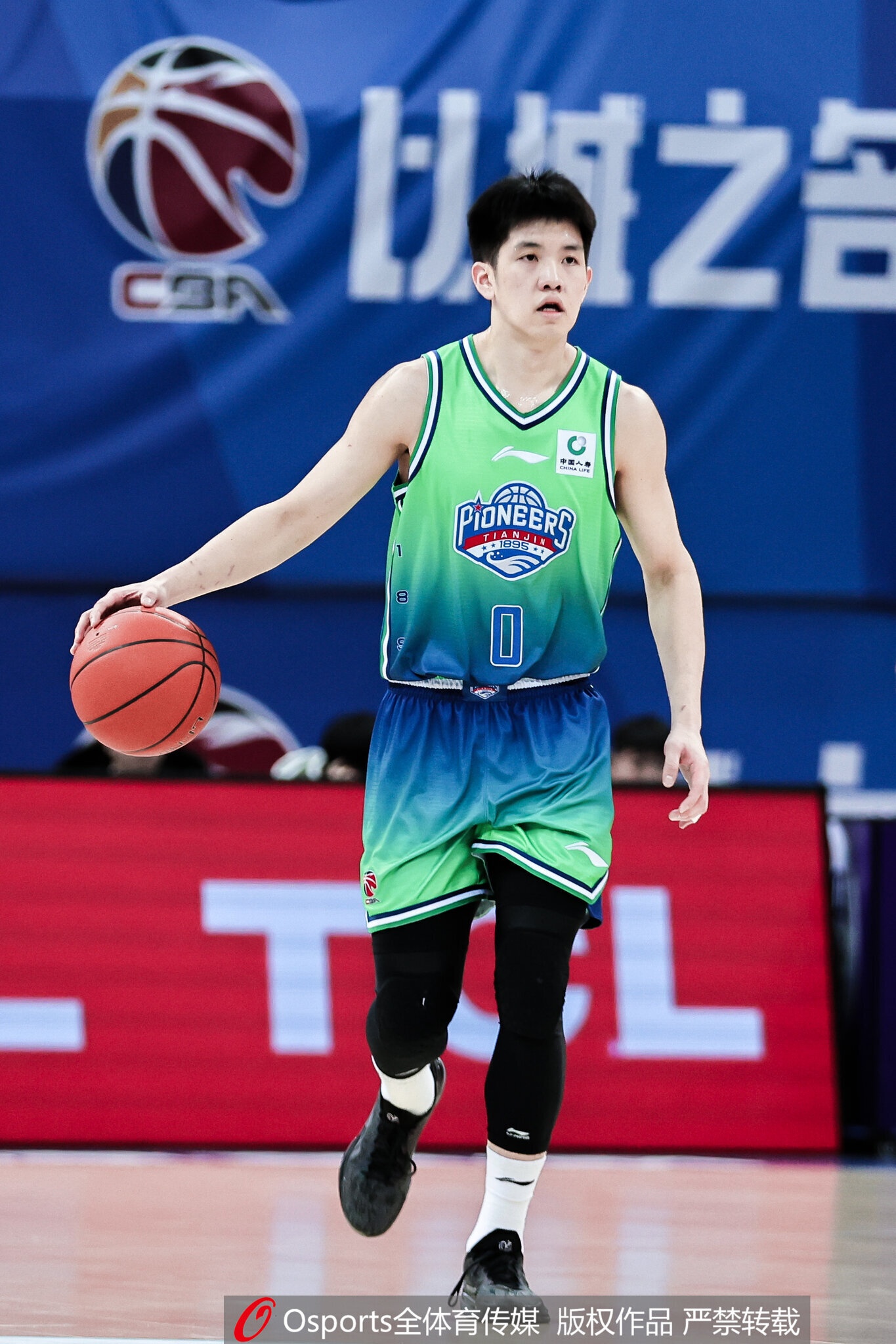 亚博-生产队的驴！林庭谦本季有4场打满全场 场均35.4分钟高居联赛榜首